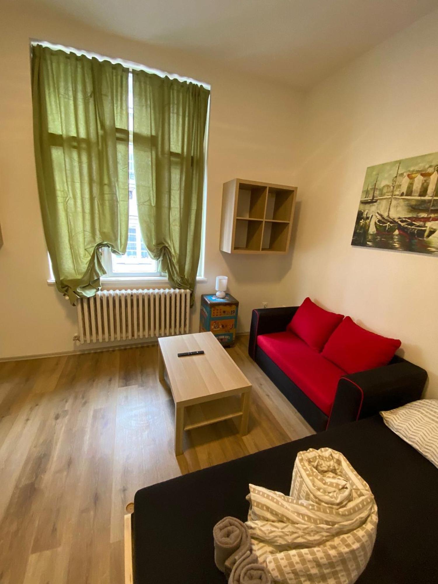 Minato Apartments Ostrava Center Buitenkant foto